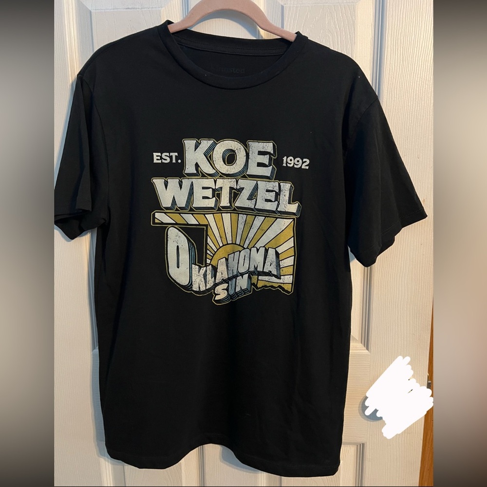 Koe Wetzel Oklahoma Sun Black T-shirt Size Medium